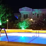 Отель Cunda Basel