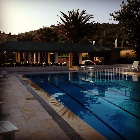 Cunda Basel 3* Айвалик