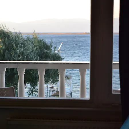 Cunda Basel Ayvalı
