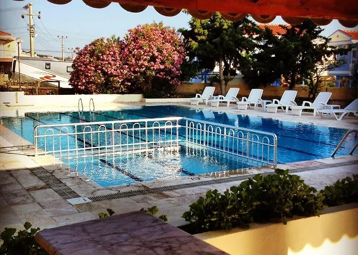 Cunda Basel Ξενοδοχείο 3*